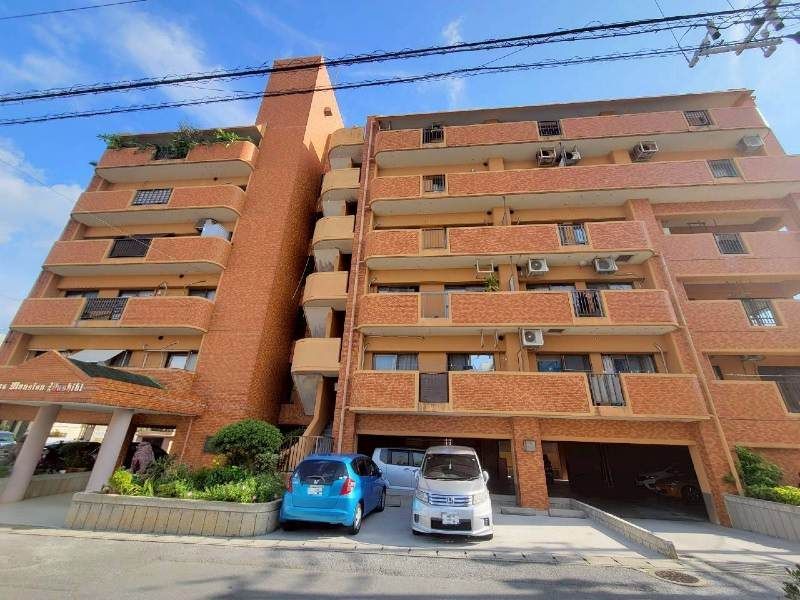 Renovated 3LDK Apartment in Lions Mansion Mashiki, Ginowan - Thumbnail 2