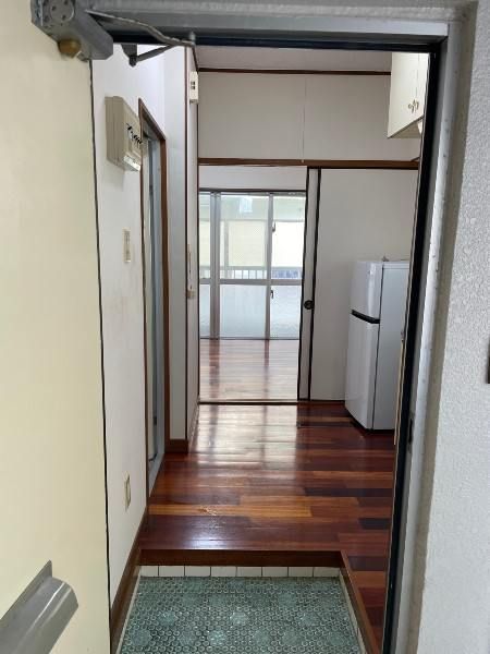 1K Apartment for Rent in Minamiuehara, Nakagusuku Village, Okinawa - Image 1