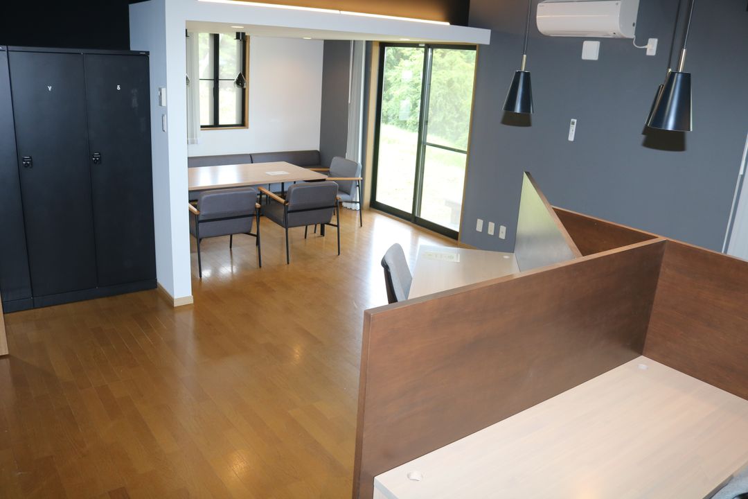 Coworking Office in Takayama Village, Gunma with Mountain Views - Thumbnail 2