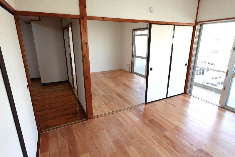 3DK Apartment for Rent in Naha Shikina, Okinawa - Thumbnail 4