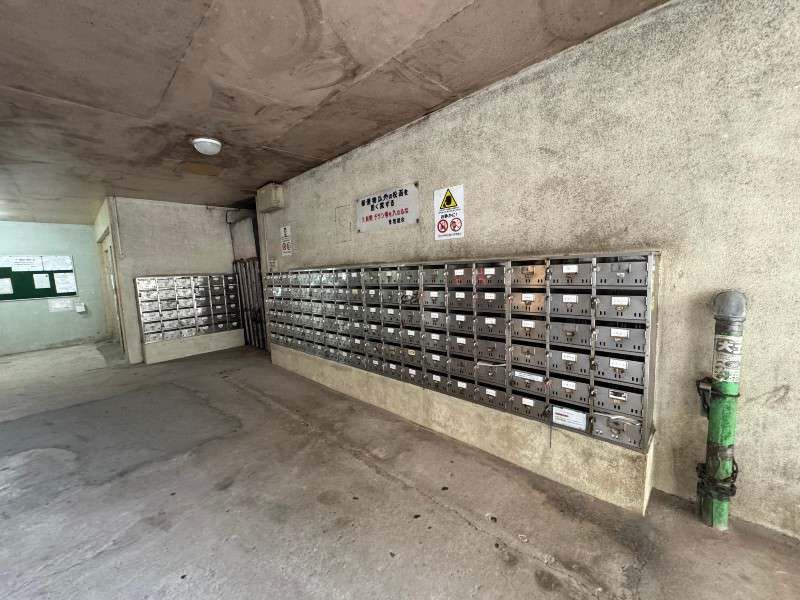 Refurbished 3DK Corner Apartment in Naha, Okinawa for Sale - Thumbnail 4