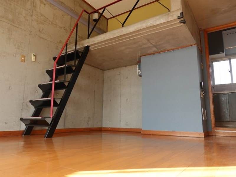 1K Apartment for Rent in Nakagusuku Village, Okinawa - Thumbnail 4