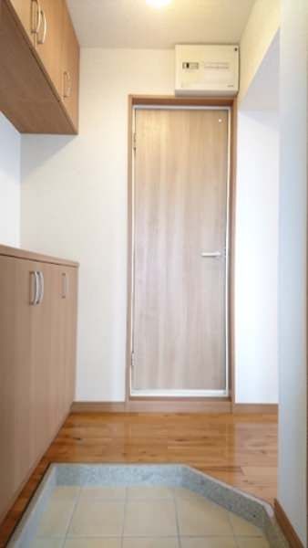 Act Ooyama 2LDK Apartment for Rent in Ginowan, Okinawa - Thumbnail 4