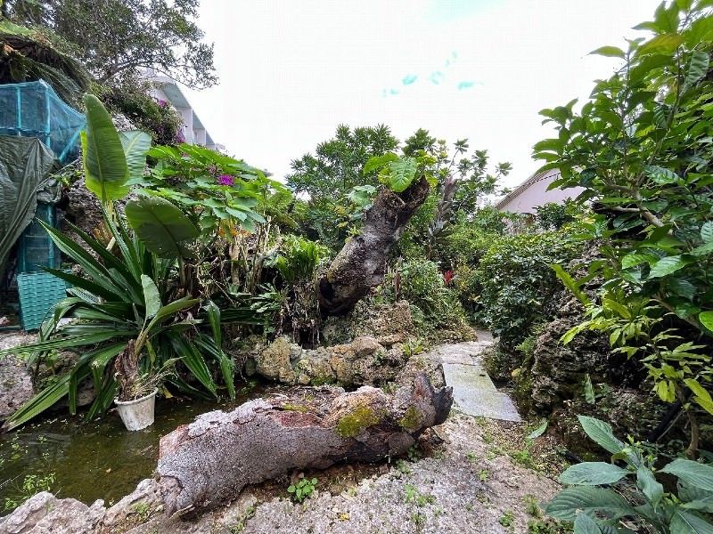 Ocean View Estate with Restaurant in Nanjo City, Okinawa - Thumbnail 3