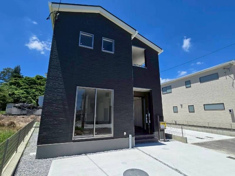 New 3LDK House for Sale in Uruma, Okinawa - 108.47 sqm - Thumbnail 3