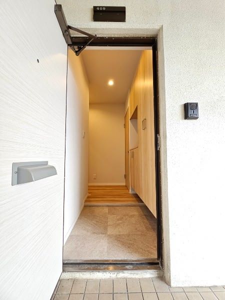 Renovated 3LDK Apartment for Sale in Okinawa City - Thumbnail 4