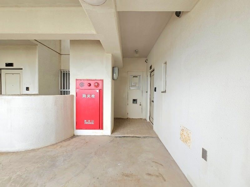 Renovated 3LDK Apartment for Sale in Okinawa City - Thumbnail 2