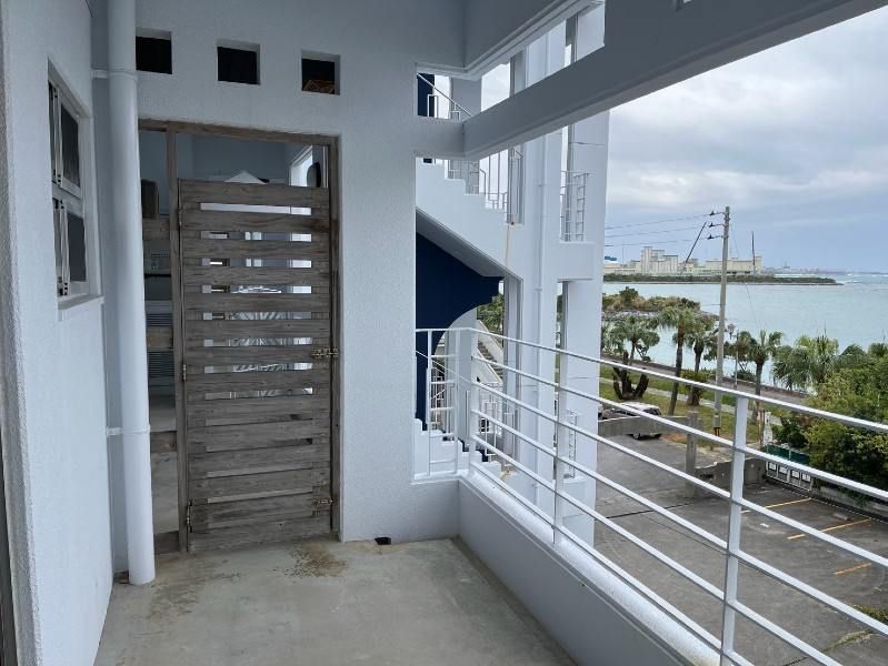Ocean View 3LDK Apartment for Rent in Chatan, Okinawa - Thumbnail 2