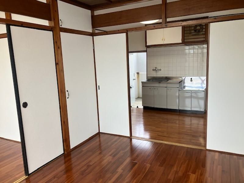 Renovated 2DK Apartment for Rent in Naha, Okinawa - Thumbnail 3