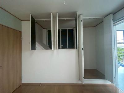 Beachfront House in Onna Village, Okinawa — Image 4, Onna, Okinawa