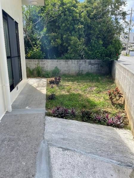 3DK Detached House for Rent in Uruma City, Okinawa - Thumbnail 2