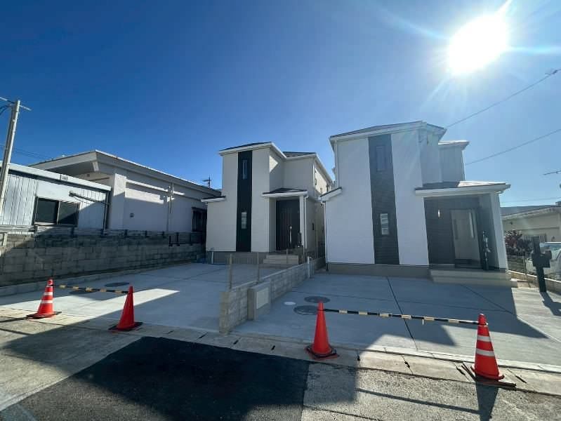 New 2025 4LDK House in Yomitan Village Nagahama, Okinawa - Thumbnail 3