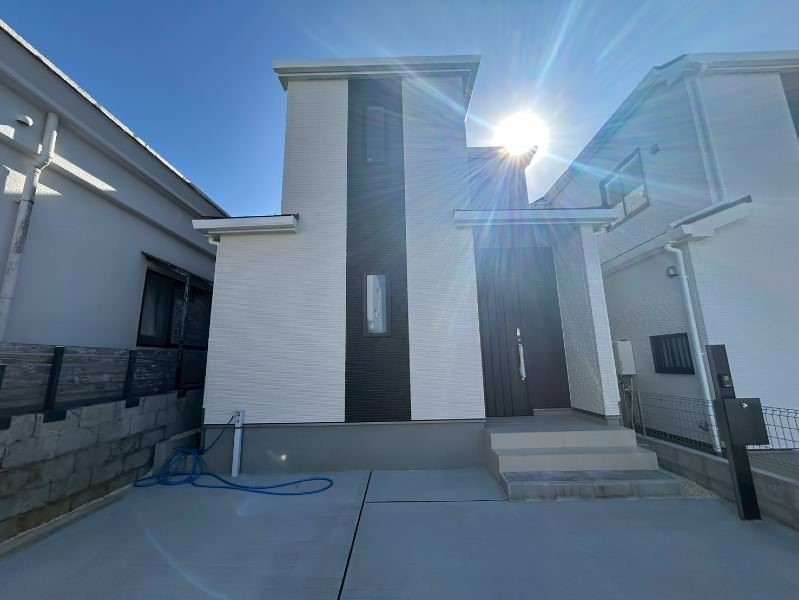 New 2025 4LDK House in Yomitan Village Nagahama, Okinawa - Thumbnail 4