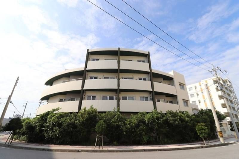 1LDK Apartment for Rent in Chatan, Okinawa with Free Internet - Thumbnail 2