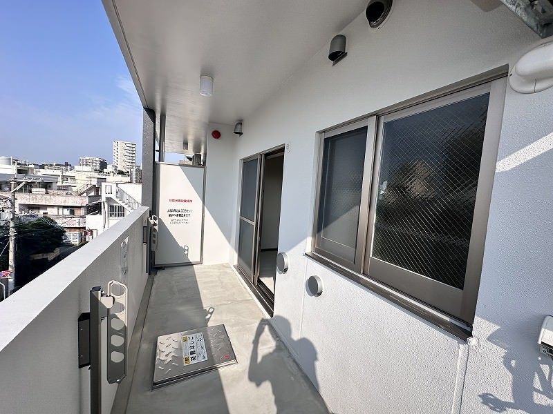 New 1LDK Apartment for Rent Near Onoyama Park Station, Naha - Image 1