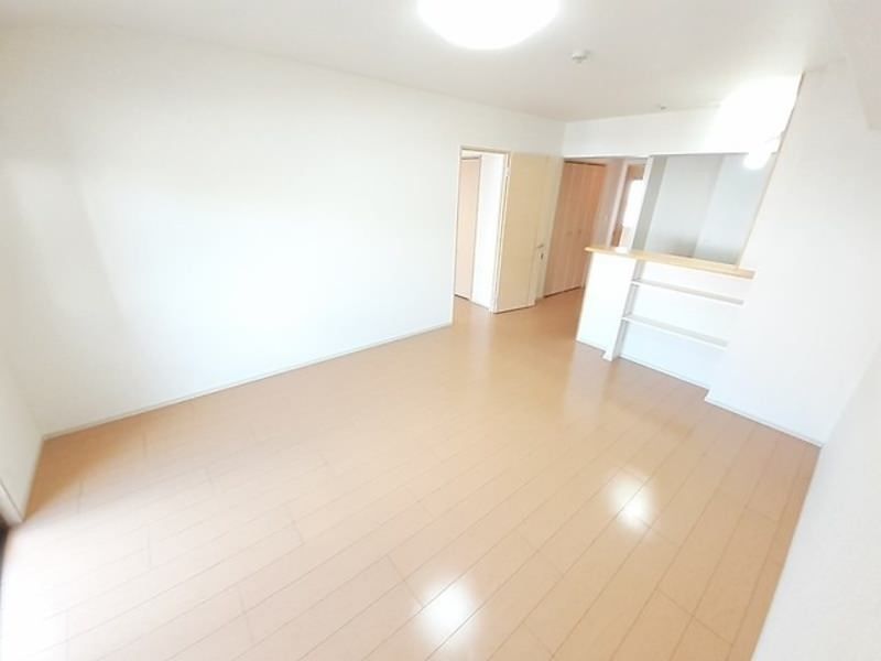 2LDK Apartment for Rent in Urasoe, Okinawa - Plannedor M - Thumbnail 3