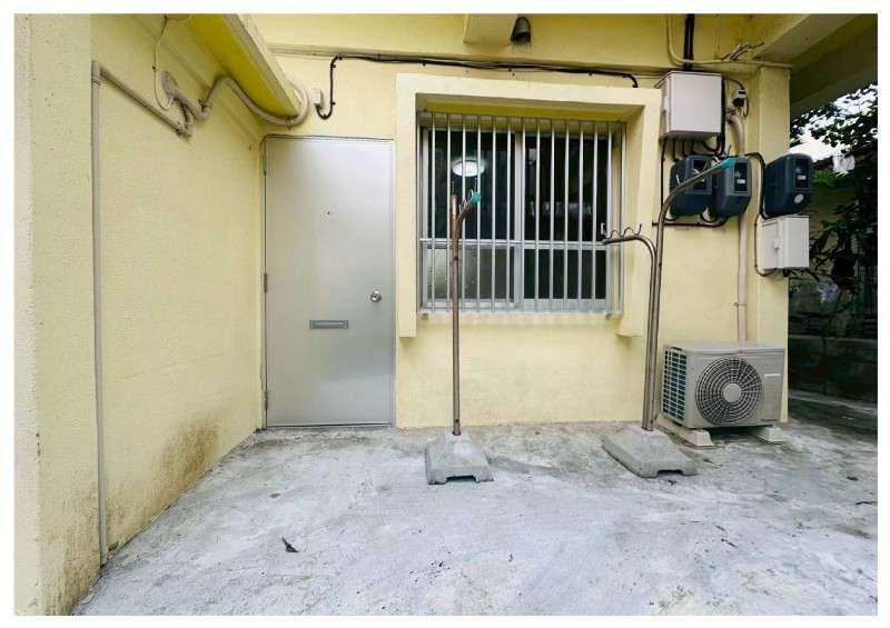 Sunshine House 1R Apartment for Rent in Okinawa City - Thumbnail 2