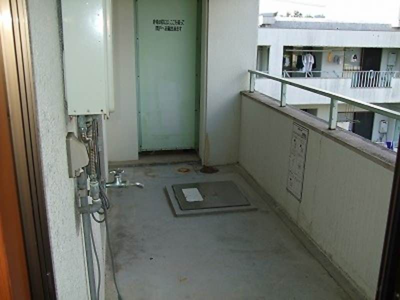 3DK Apartment for Rent in Itoman City, Okinawa | 46 sqm - Thumbnail 2