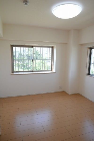 2LDK Apartment for Rent in Nanjo City, Okinawa - 57.52 sqm - Thumbnail 3