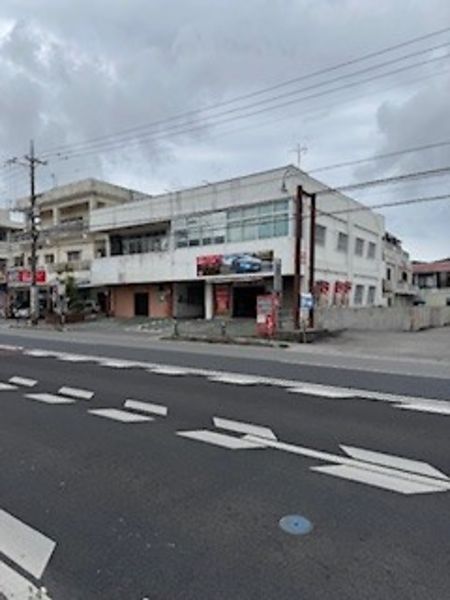 Shop with Residence for Sale in Ginowan, Okinawa - Thumbnail 2