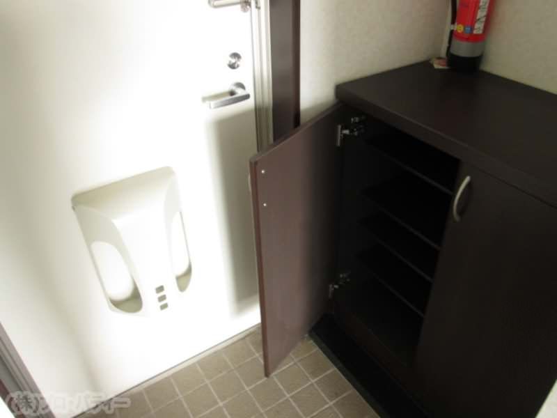 1R Apartment for Rent in Ameku, Naha - 50,000 Yen - Thumbnail 3