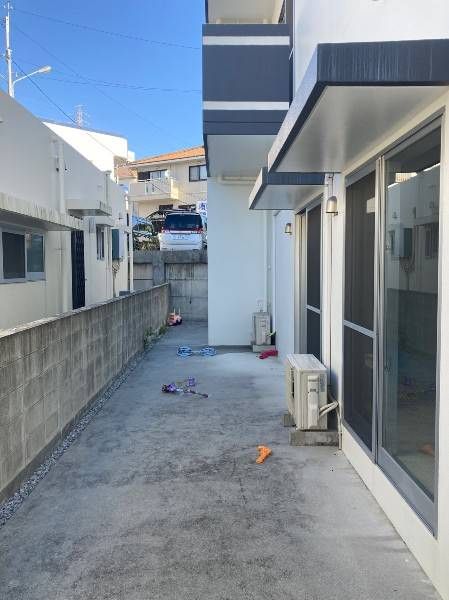 Okinawa City House with Rental Units & Solar Panels - Thumbnail 3