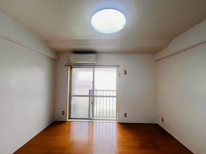 Tomari Kita Heights 1R Apartment with Sea View in Naha - Thumbnail 4