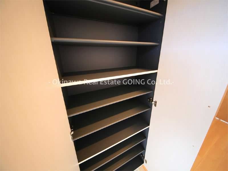 New 2LDK Pet-Friendly Apartment for Rent in Okinawa City - Main Image