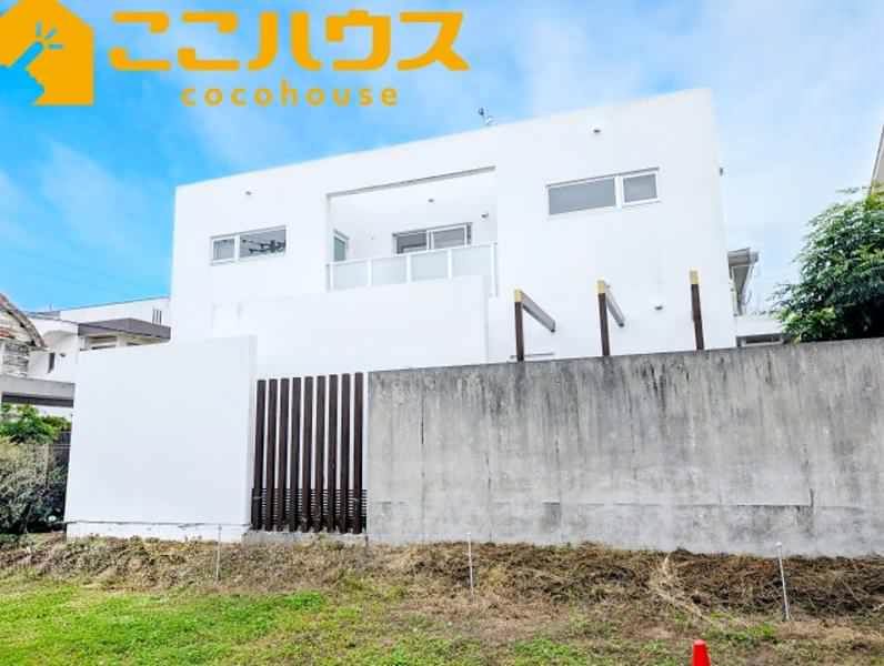 Renovated RC Detached House in Nakagusuku Village, Okinawa - Thumbnail 3