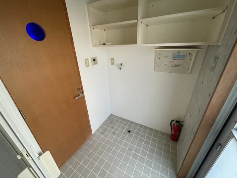 Spacious 3LDK Apartment for Rent in Ginowan City, Okinawa - Thumbnail 3