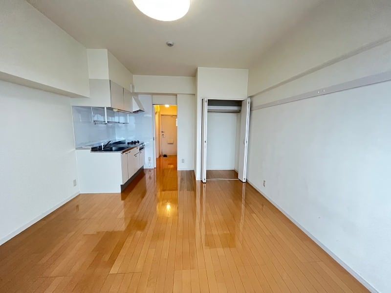 Santorini Mansion Studio Rental with Sea View in Nakagusuku - Thumbnail 3
