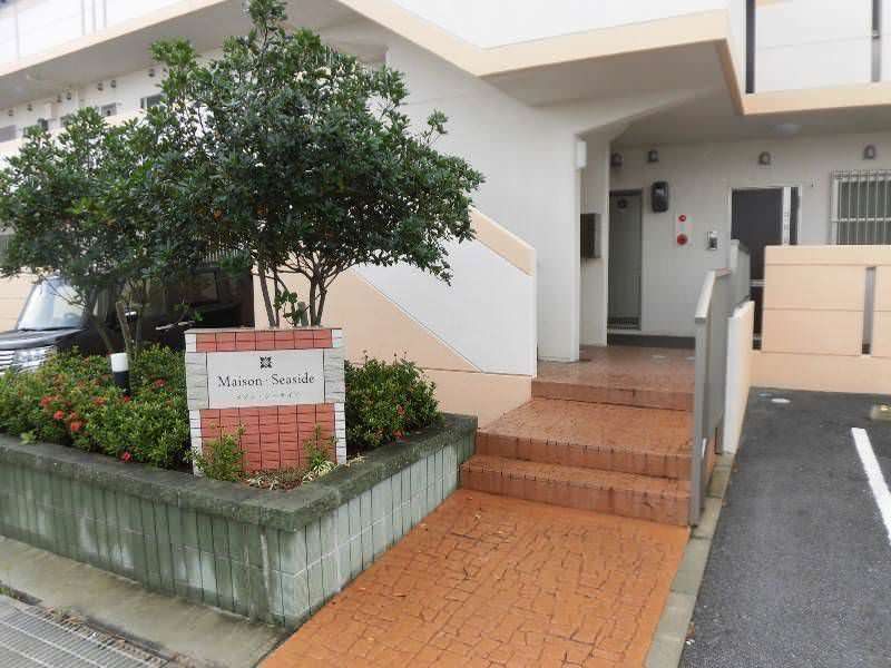 2DK Apartment for Rent in Yonabaru, Okinawa - 46.53m² - Image 1