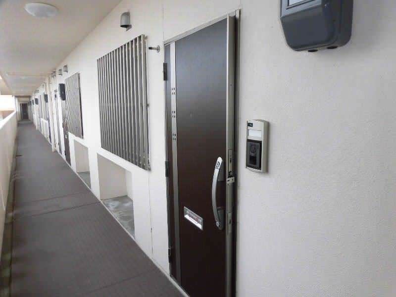 2DK Apartment for Rent in Yonabaru, Okinawa - 46.53m² - Thumbnail 2