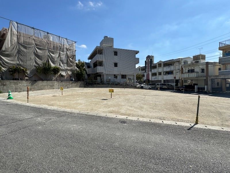 107.8 sqm Building Plot in Tomigusuku, Okinawa for Custom RC Home - Thumbnail 2