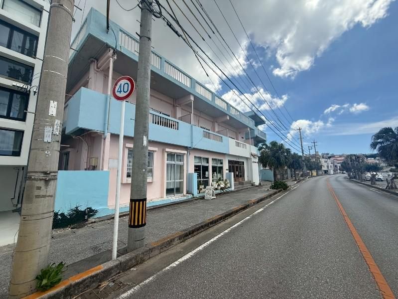 1R Ocean View Apartment for Rent in Yomitan, Okinawa - Thumbnail 3