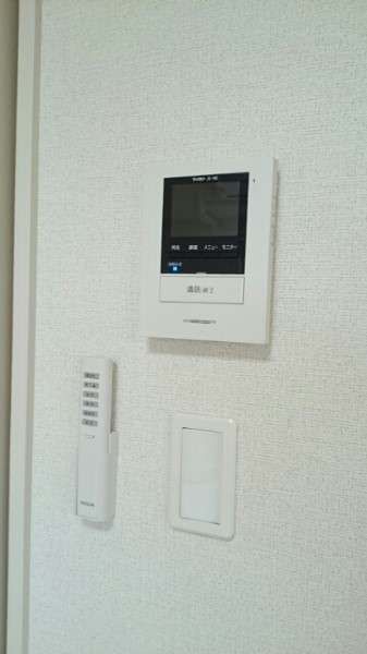 Modern 1K Apartment for Rent in Nakagusuku Village, Okinawa - Thumbnail 4