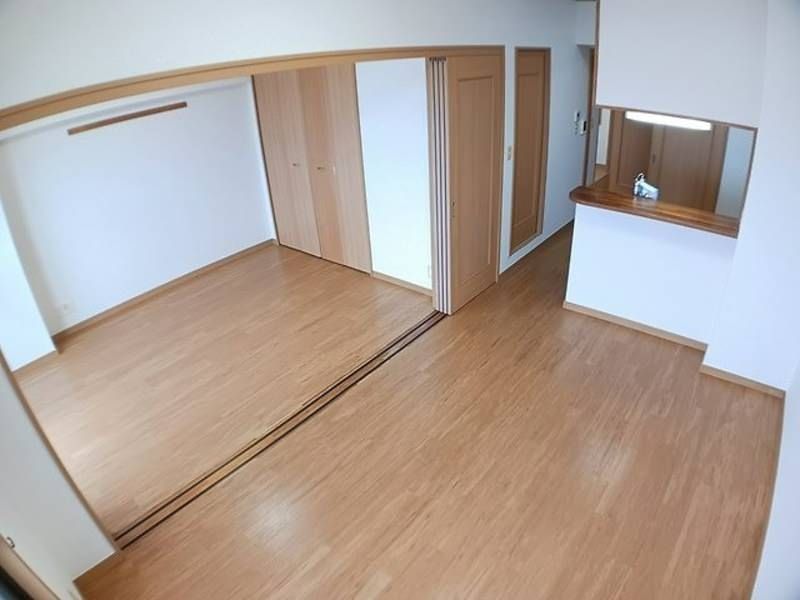 Victory Hills 2LDK Apartment for Rent in Urasoe, Okinawa - Thumbnail 4