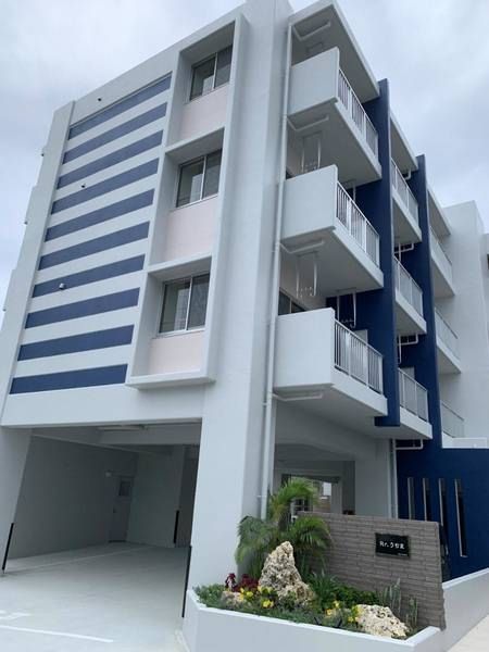1K Apartment for Rent in Urasoe City, Okinawa - Image 1