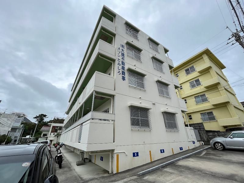 1K Apartment for Rent in Tomigusuku, Okinawa - Maison Tomishiro - Thumbnail 3