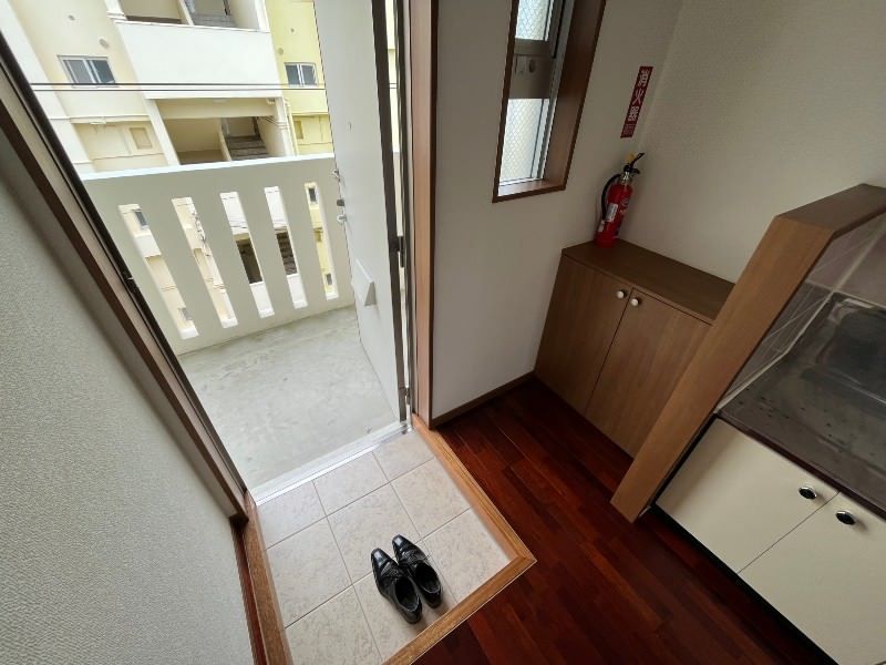 1K Apartment for Rent in Tomigusuku, Okinawa - Maison Tomishiro - Thumbnail 2
