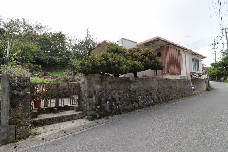 Land for Sale in Sashiki, Nanjo City, Okinawa - 568.68 sqm - Thumbnail 2