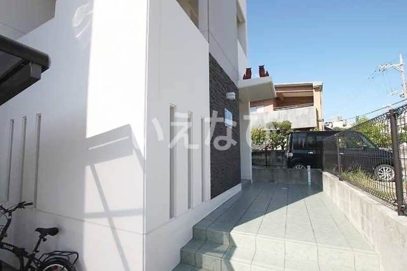 Leopalace RATOKA 1K Apartment for Rent in Ginowan, Okinawa - Thumbnail 2