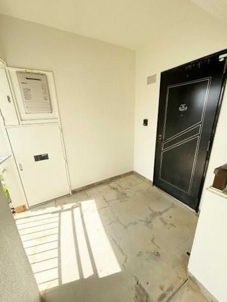 3LDK Apartment for Rent in Tomigusuku City, Okinawa - 66m² - Thumbnail 2