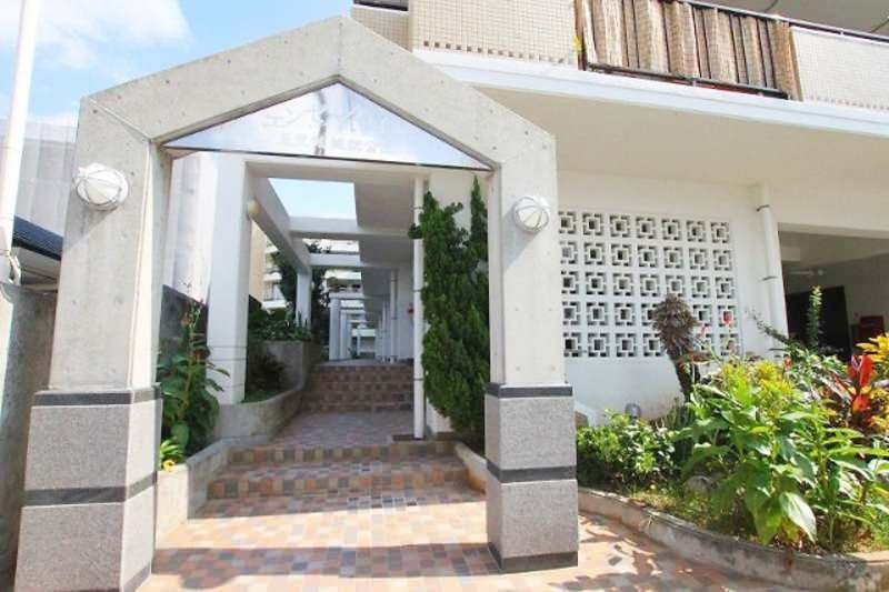 3LDK Apartment for Rent in Tomigusuku City, Okinawa - 66m² - Thumbnail 3
