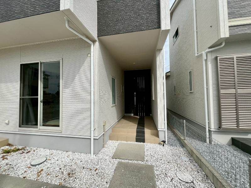 4LDK Detached House for Sale in Kawada, Uruma, Okinawa - Thumbnail 2