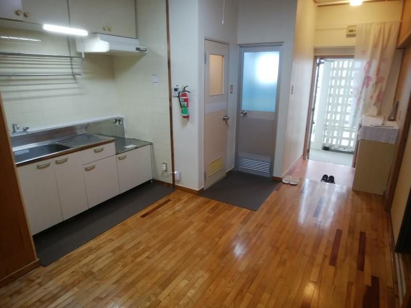 3DK Apartment for Rent in Nanjo City, Okinawa - No Deposit - Thumbnail 3