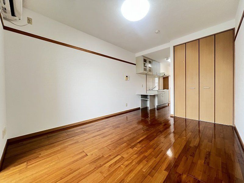 1R Apartment for Rent in Tomigusuku, Okinawa - 27.56 sqm - Thumbnail 4