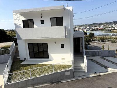 New RC House with Garden in Nanjo City - 3LDK with Parking — Image 1, Nanjo, Okinawa