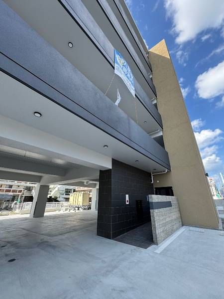 New 2LDK Apartment for Rent in Chatan, Okinawa - Thumbnail 2