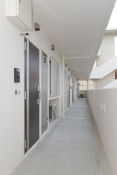 New 1LDK Apartment for Rent in Okinawa City with Pet Options - Thumbnail 2